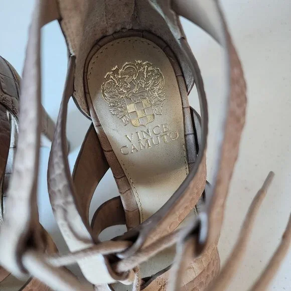 Vince Camuto Gladiator Sandal "NEW" - Picture 4 of 16